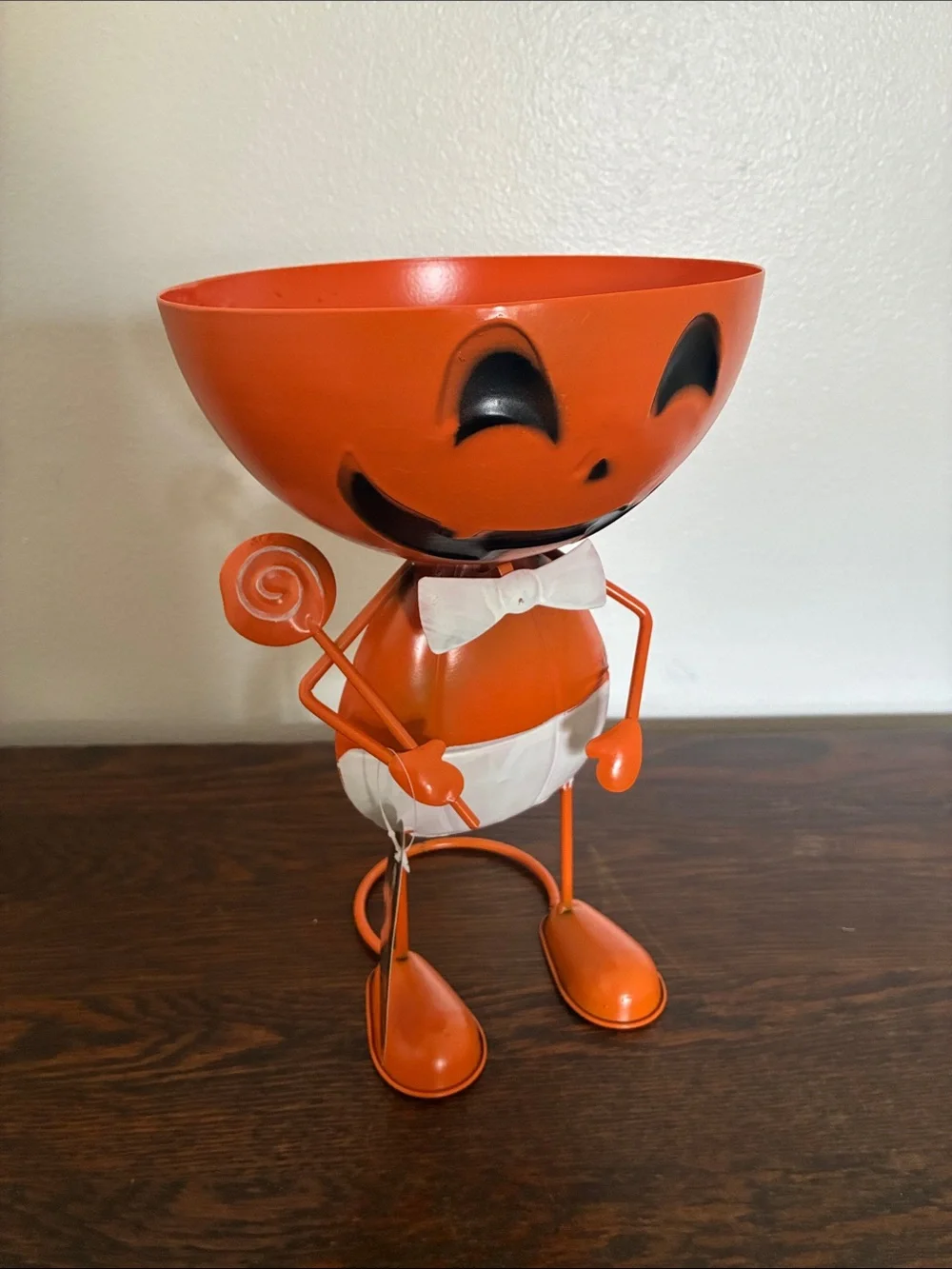 NWT- Orange Metal Jack-o-lantern Pumpkin Man Halloween Candy Bowl